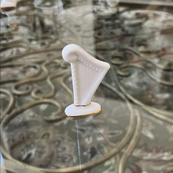 Limoges Gold and White Harp Figurine​ - Picture 4 of 7